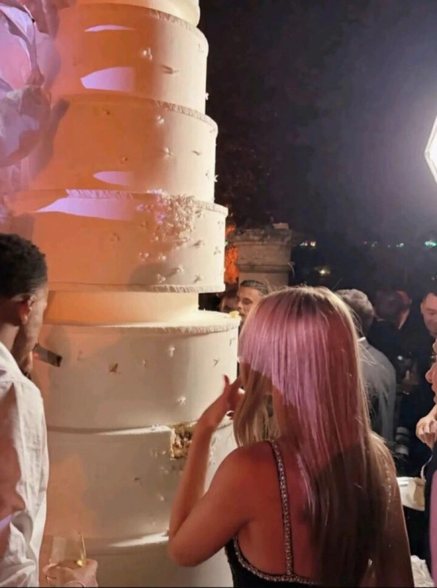 Lucas Hernandez Sposa Victoria, Mbappé Presente con Dolcezza